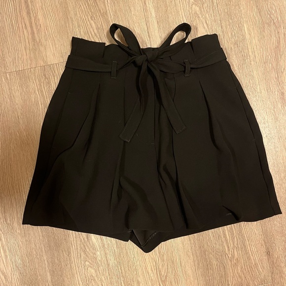 Express Work Shorts - Picture 3 of 3